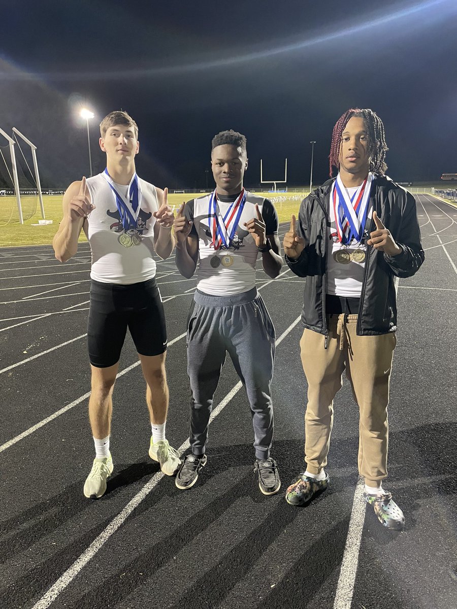 Another big meet last night! Took home the gold in the 200, 4x200 and 4x400! Getting ready for region in two weeks🏴‍☠️@RecruitGeorgia @CoachBRhoades @912Sports @CoachRenoYale @wbyz94