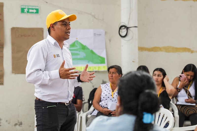 MinEnergiaCo's tweet image. ¡Seguimos gobernando con la gente! 

Llevamos a cabo la segunda jornada de la #CumbreMinera en la cordillera y pie de monte nariñense, escuchando las necesidades de la población y construyendo juntos el camino por una #MineríaParaLaVida.

Del encuentro participaron,