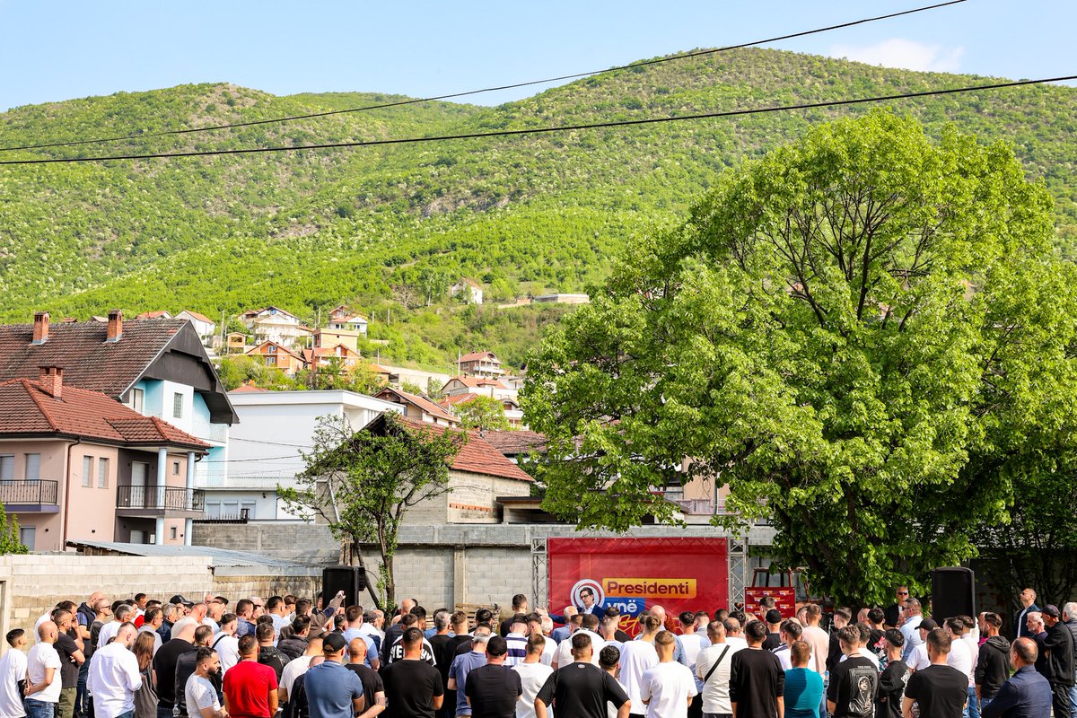 Во мојот прв мандат со ништо не придонесов да се нарушат меѓуетничките односи и мирот ви државата. Еднакво ги третирав сите граѓани без разлика на нивната етничка, верска или партиска припадност. Така ќе продолжам да работам и понатаму, одговорно да им служам на сите. На 24…