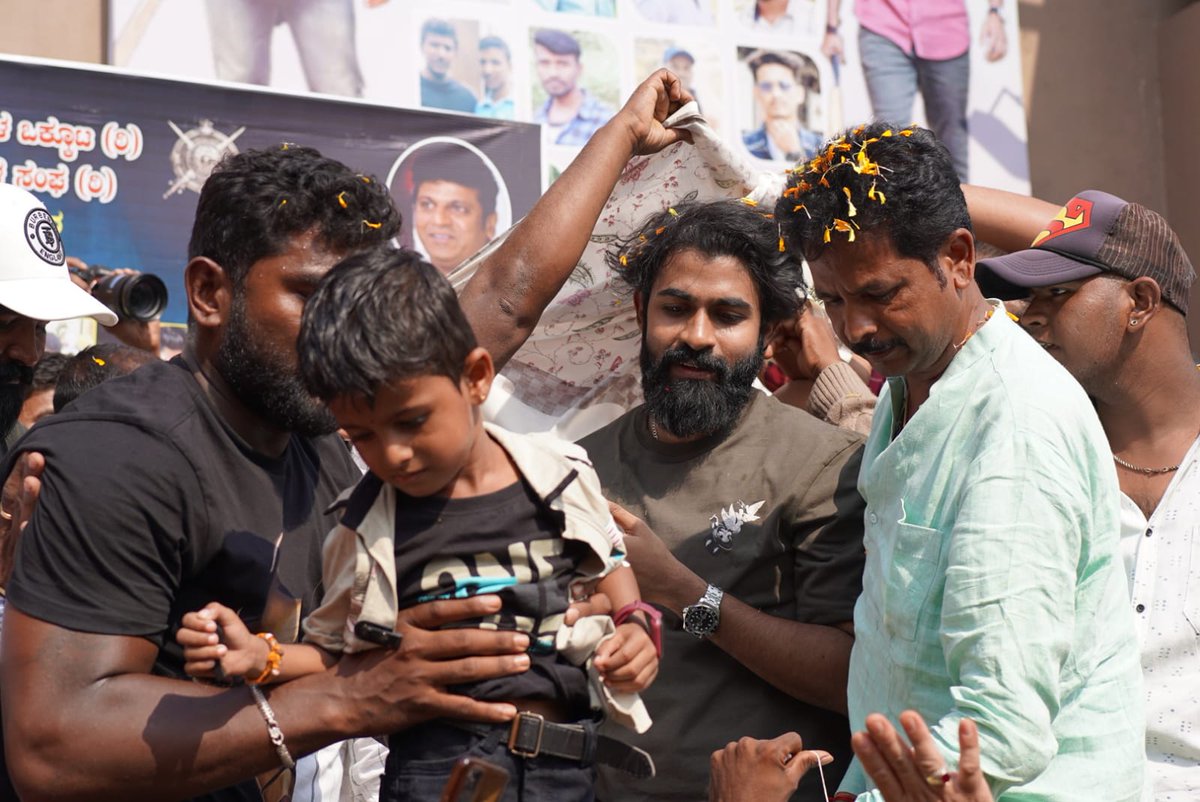 Nithinjames58's tweet photo. #FamilyBlockbusterYuva
#BlockbusterYuva
#Yuva https://t.co/lzAdUVdFN7