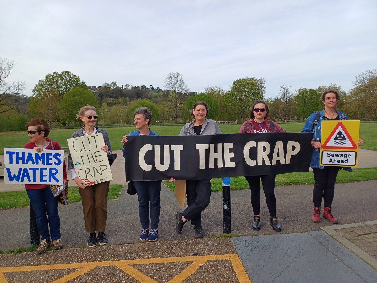 💩 Thanks (not) to the water companies, on average, sewage is dumped in UK waterways over 1000 times a day. XR Waverley and Borders rebels were challenging Jeremy Hunt and Thames Water yesterday about the appalling state of our seas and rivers. #DirtyWater