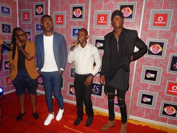 15th Edition of Vodafone Ghana Music Awards! Who do you see? Y'abl3 oo.