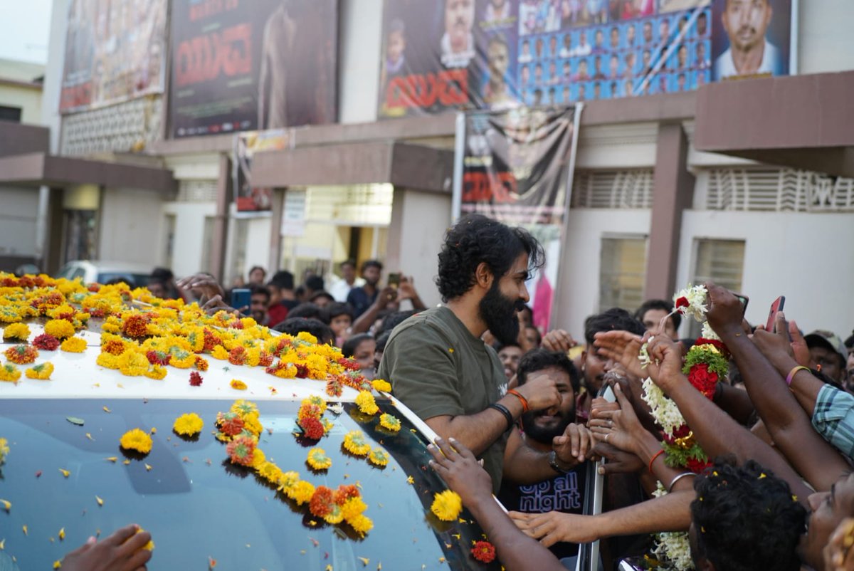 Nithinjames58's tweet photo. #FamilyBlockbusterYuva
#BlockbusterYuva
#Yuva https://t.co/E5uuSTkFCt