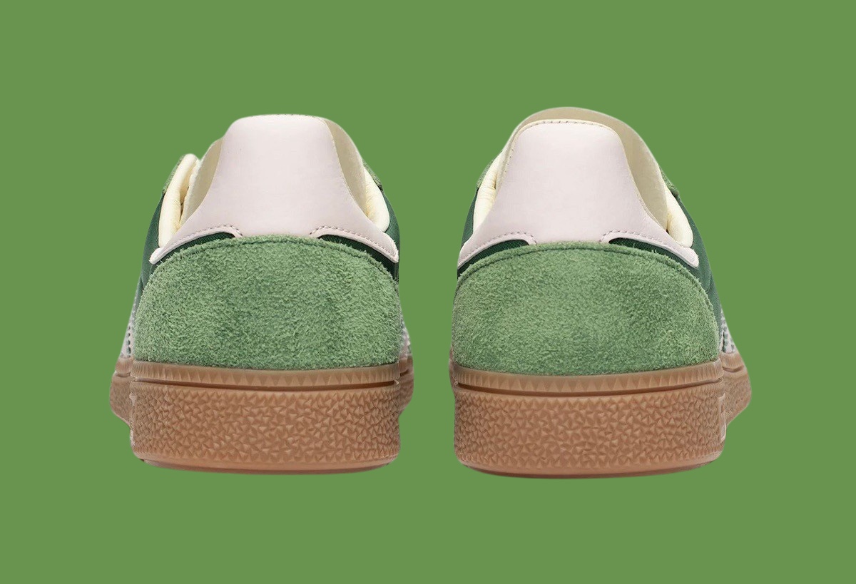 SBDetroit's tweet image. FIRST LOOK: SNS x adidas GTII Handball 💚

MORE INFO:  sneakerbardetroit.com/sns-adidas-gti…