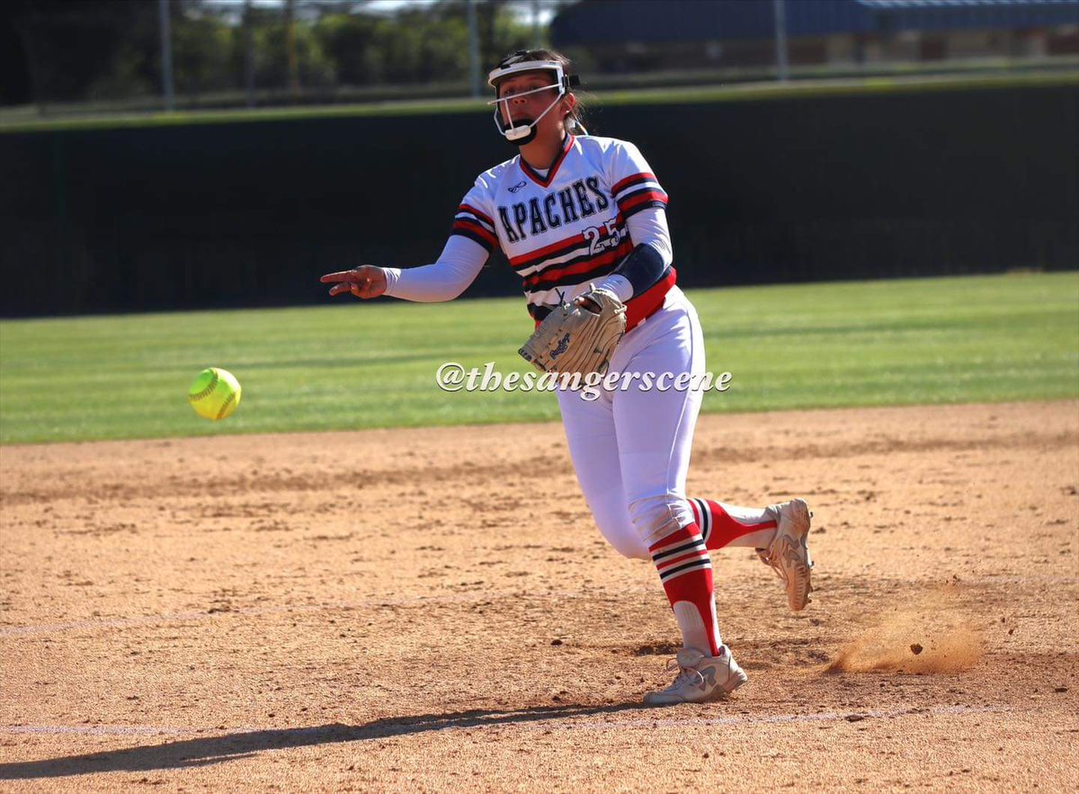 10-0 win last night.  We're now 14-5 (2-0 in league).  Senior Night was amazing 🤩!!  Love my Seniors!! ❤️❤️🙏🏻  Some pics of previous game win over SJM 18-3.  On to the next! 👏🏻👏🏻