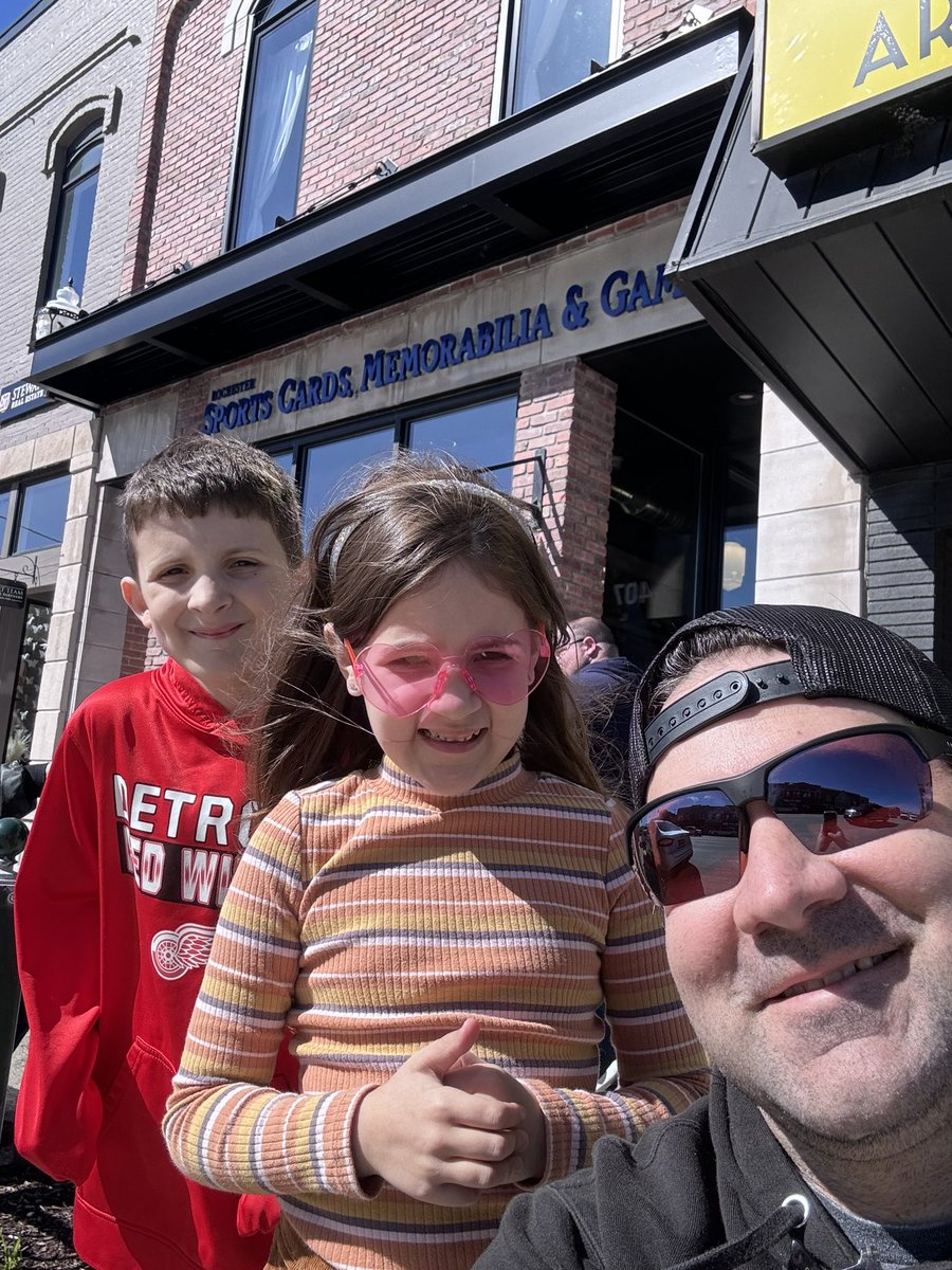 What a great event! Hockey Card Day.