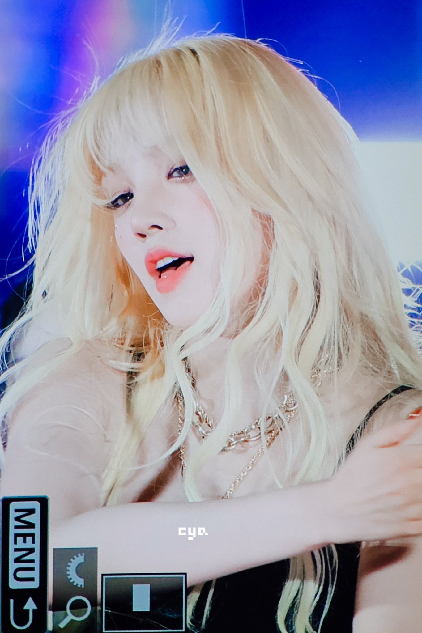 (G)I-DLE YUQI ウギ soundwave 4.0 ヨントン 3枚 G)I-DLE solo YUQI ウギ soundwave ヨントン 3枚 YUQI (Of (G) I
