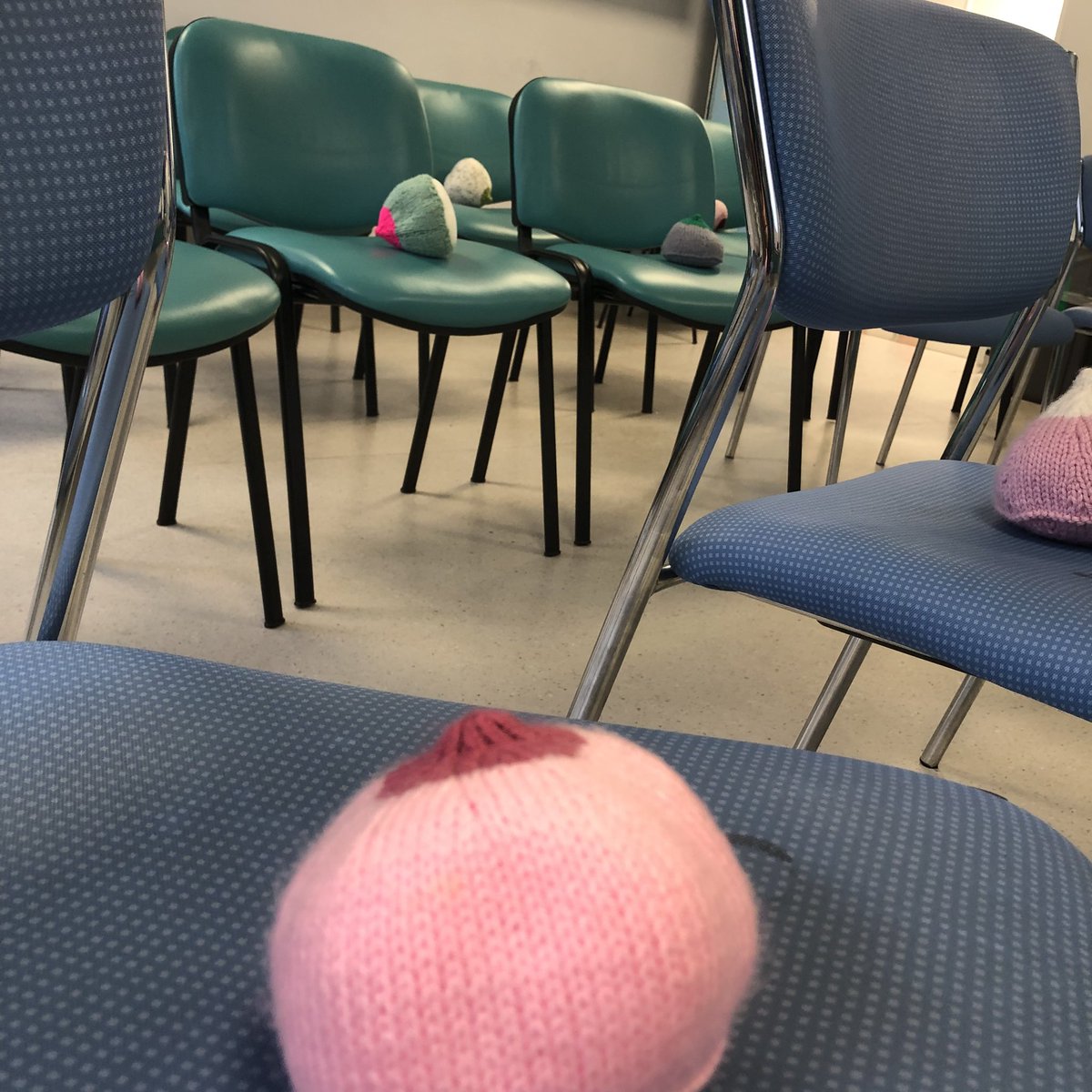 KatieProwse2's tweet photo. Amazing #breastfeeding workshop this morning with first and second time parents-to-be @WestHertsNHS @whhtmaternity
Book our next class here https://t.co/2SjKMAfRZ6 https://t.co/U2VZUB3lzq