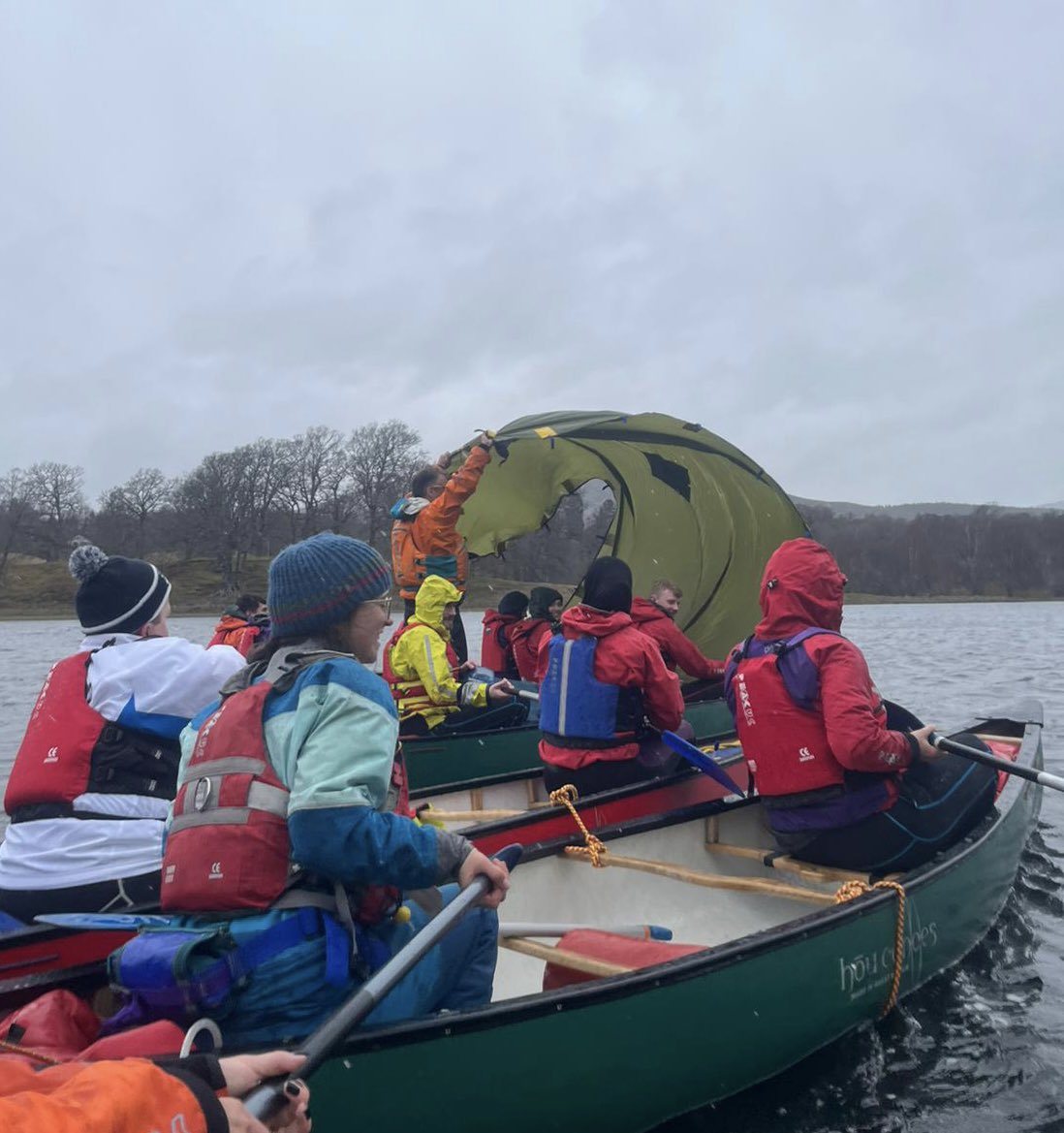 FaatimaGardee's tweet photo. #sportpanel canoeing trip! 🛶 https://t.co/yAhErx53O9