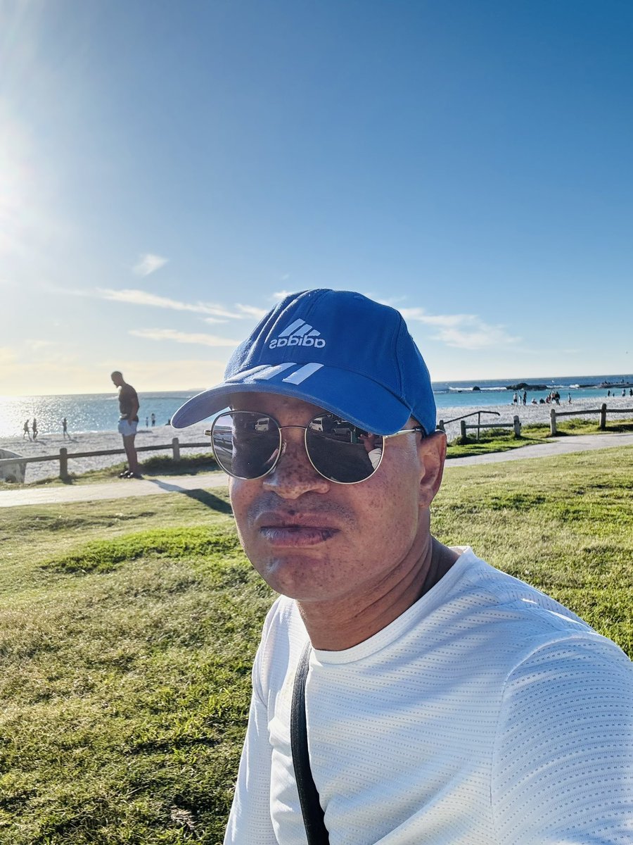 selloray's tweet image. Two Oceans Marathon Done and dusted . #run4fun #TTOM24 #livingbeyondforty post run reflections