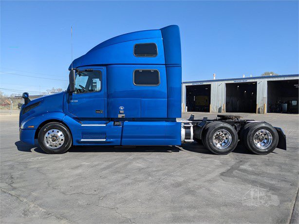 Trailer_Repair's tweet photo. **Just In!

2020 Volvo 860
• D13 Engine
• I Shift Trans
• 420,000 Miles
• Work Station
For Specs and Pricing Go To https://t.co/ufQm7wQCto or Call 712-204-4554

#TrucksForSale #Trucking #Trucks #Volvo #Iowa https://t.co/I8i57KYb6r