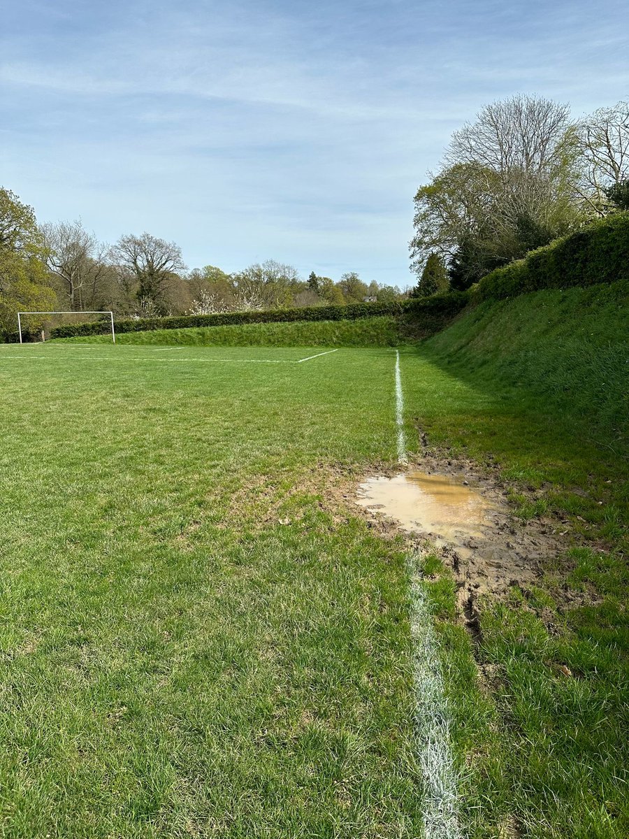 @TWellsCouncil 
Seriously 
If hired for an adult game you would charge us £90.00

Is this the best you can do for pitch maintenance for a scheduled match this Sunday or we cancel & another 28 players let down 

@TWlibdems surely you can do better than this running the council