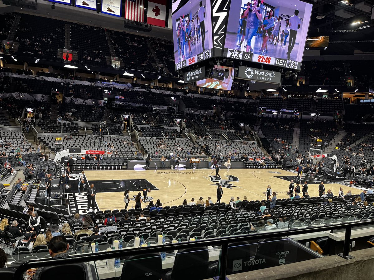 First spurs game I ever catch at the arena and it was ELECTRIC! Wemby is 100% that fucking guy!