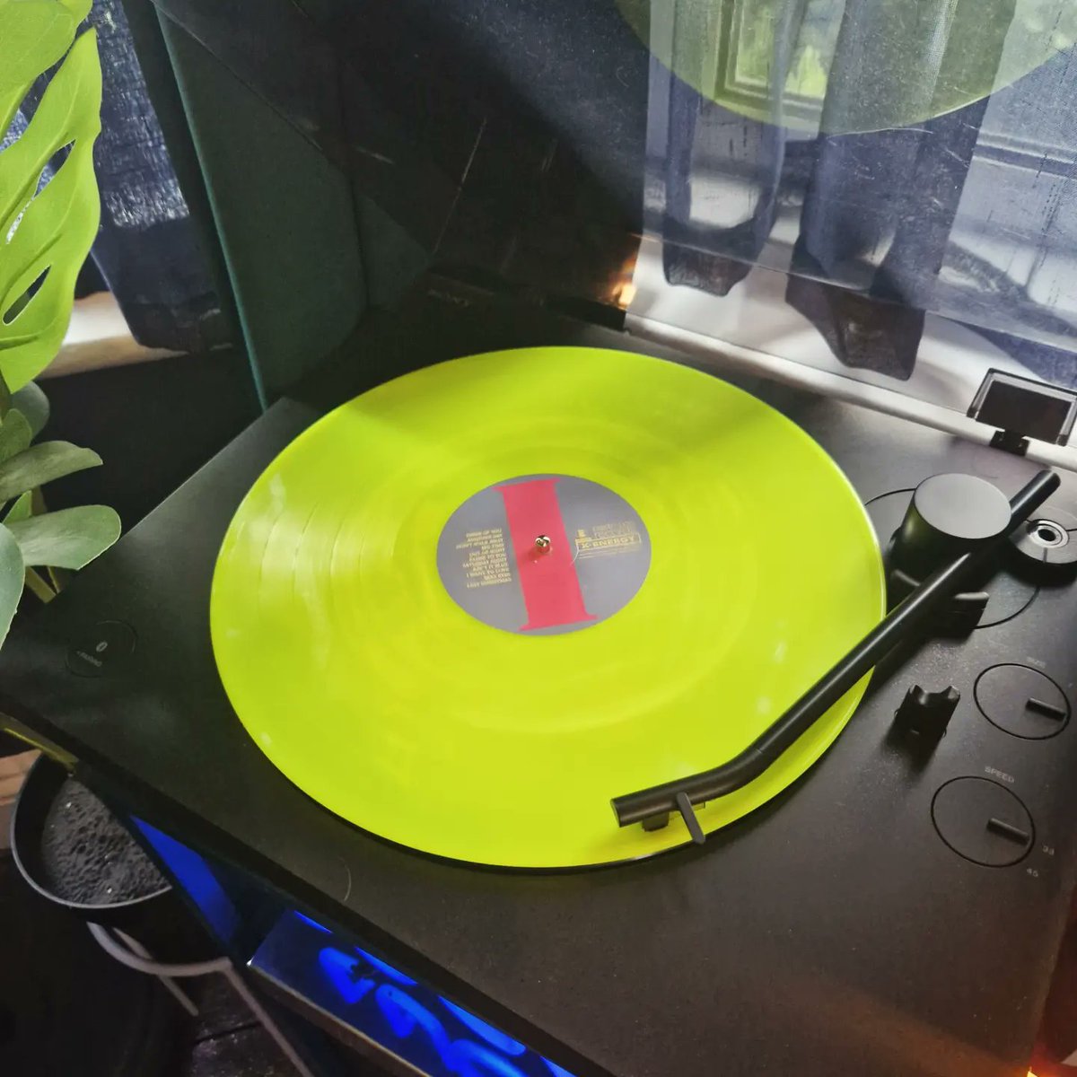 tinysaurus1979's tweet photo. Reliving my teenage years with today's vinyl arrival ๐
@realWhigfield #plasticpoprecords https://t.co/LQru4VMGux
