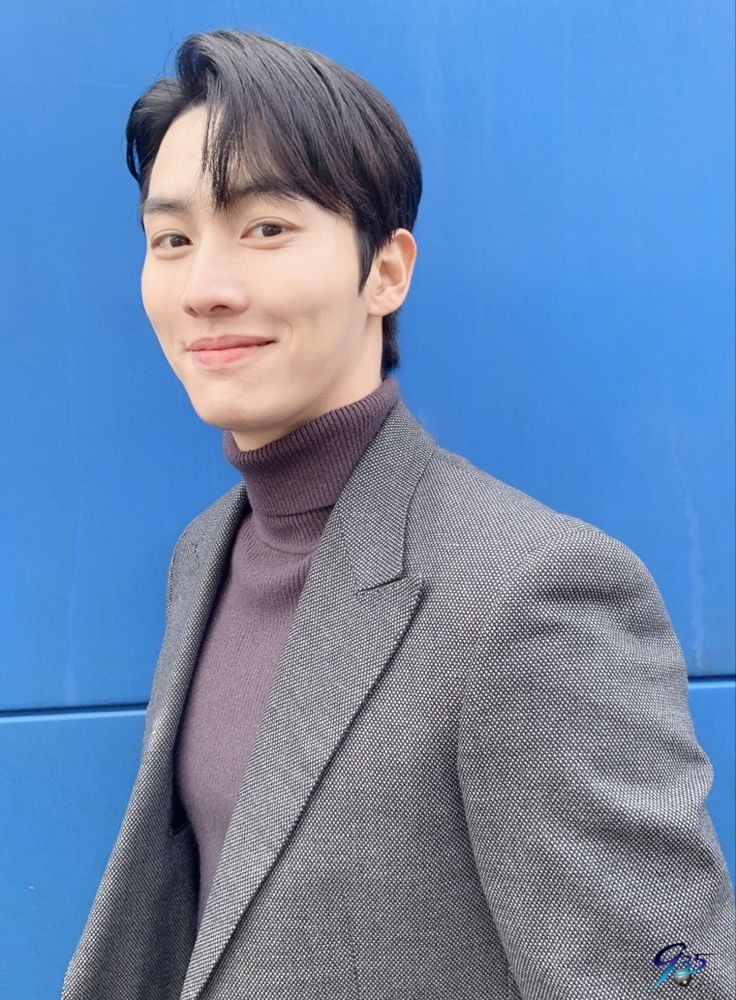 240413 | Oyuncu Kwon Hwa-Woon, #SUHO ’nun Instagram güncellemesine yorum yapmış! “Fighting!! ” 🐰: Teşekkür ederim! 🌸 #EXO #엑소 @weareoneEXO #JUNMYEON