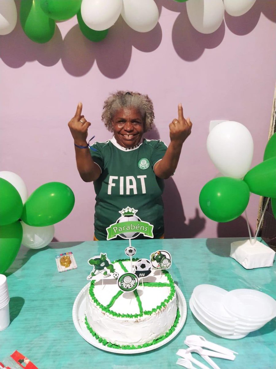 ZumbiPalmeiras's tweet photo. O quilombo alviverde segue crescendo! Pele preta e manto verde, a gente veio pra atormentar 🖕🏿 https://t.co/LTZQsp285a