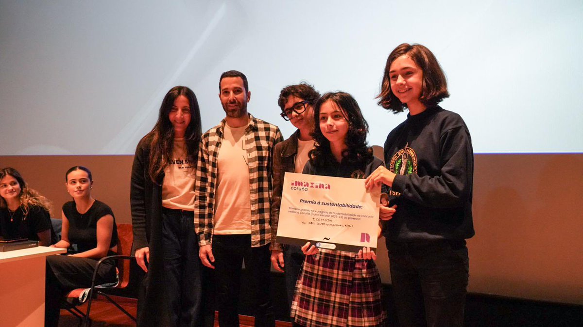ConcelloCoruna's tweet photo. 🏆 Os IES Rafael Puga Ramón e IES Agra do Orzán, e os CPR de Eirís e as Esclavas, gañadores dos premios do programa #ImaxinaCoruña2024.

Os detalles, aquí: https://t.co/JQyGCSamh4 https://t.co/30B1ICllvp