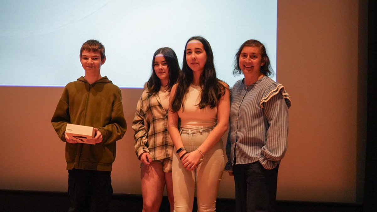 🏆 Os IES Rafael Puga Ramón e IES Agra do Orzán, e os CPR de Eirís e as Esclavas, gañadores dos premios do programa #ImaxinaCoruña2024.

Os detalles, aquí: i.gal/UOElE