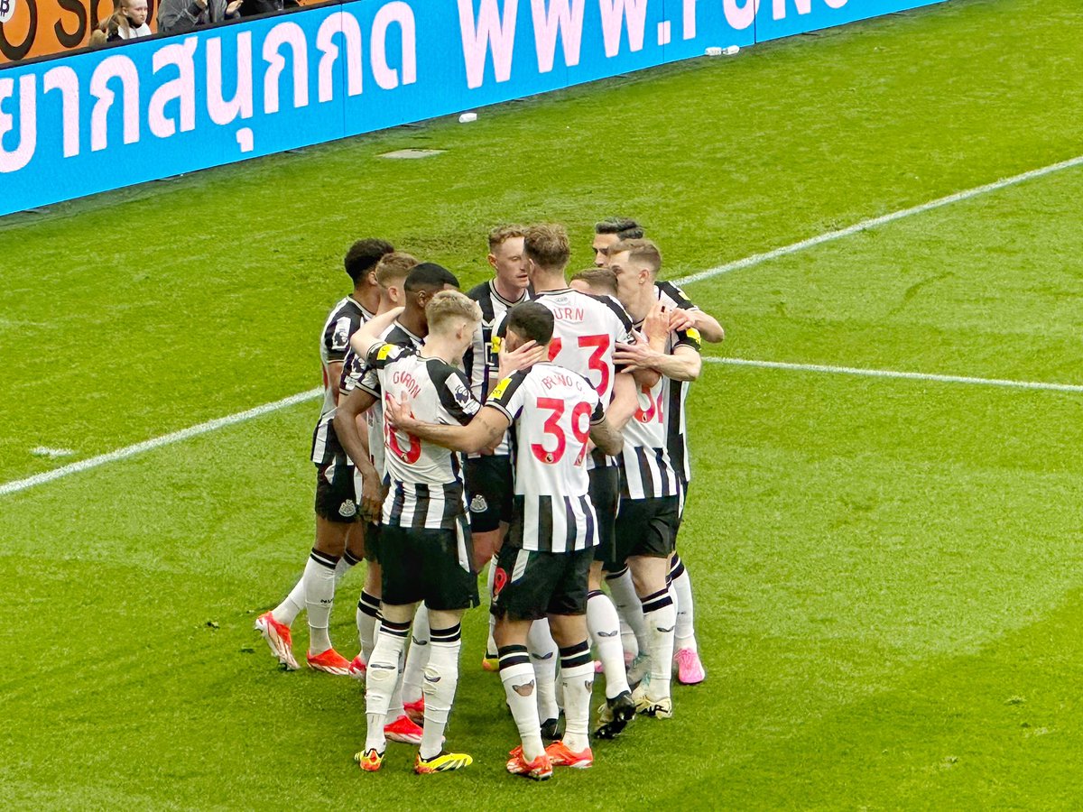 sasha blythe tweet media