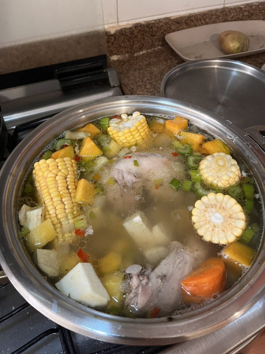 alejandronsqui's tweet photo. nuevo nivel desbloquiado montar la sopa ANTES de la rumba para poder dejarlo todo en la pista con confianza https://t.co/3erLAwFJpu