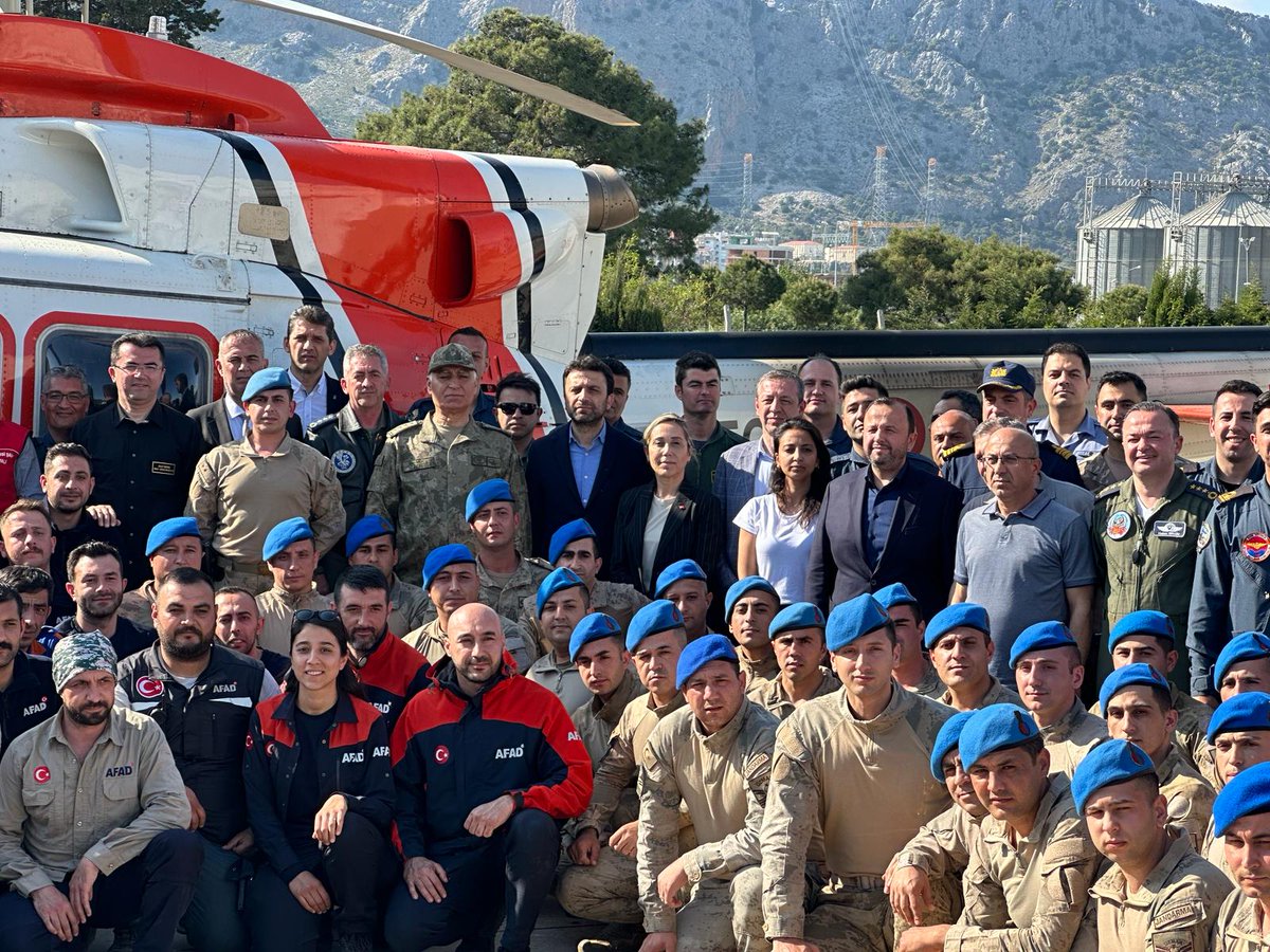 Türk Devleti, milleti için vardır. O millet ki, her şeyin en güzeline lâyıktır. Helikopter pilotlarımızdan, kurtarma ekiplerimize, Jandarma ve Emniyet ekiplerimize, Umke ve 112 ekiplerimize başarılı kurtarma operasyonunda canlarını hiçe sayarak gösterdikleri fedakarlık ve…