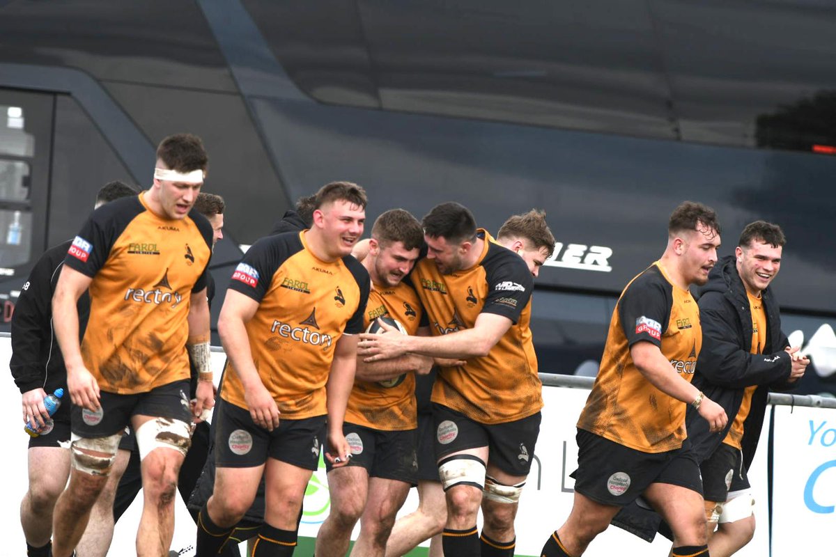 FULL TIME!!! CHINNOR ARE CHAMPIONS!! 🏆