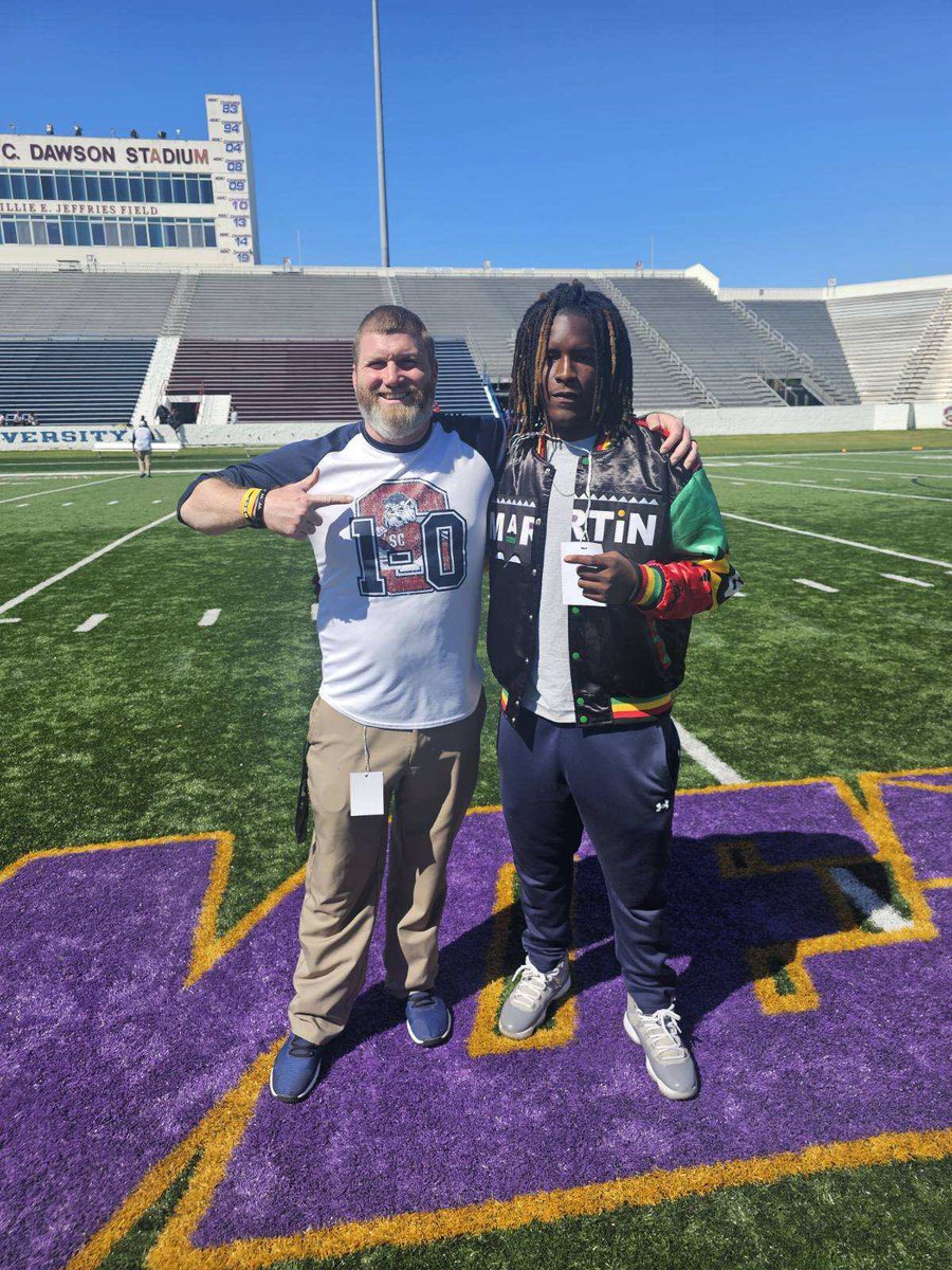 Norman66R's tweet photo. Had a great time visiting @SCState_Fb today. Thank you @CoachJOdaffer and @dj_boldin for having great conversation with me. Thank you for the invite. Looking forward to visiting again!@RecruitGeorgia @CoachM_Hancock https://t.co/lhZXbkfxVx