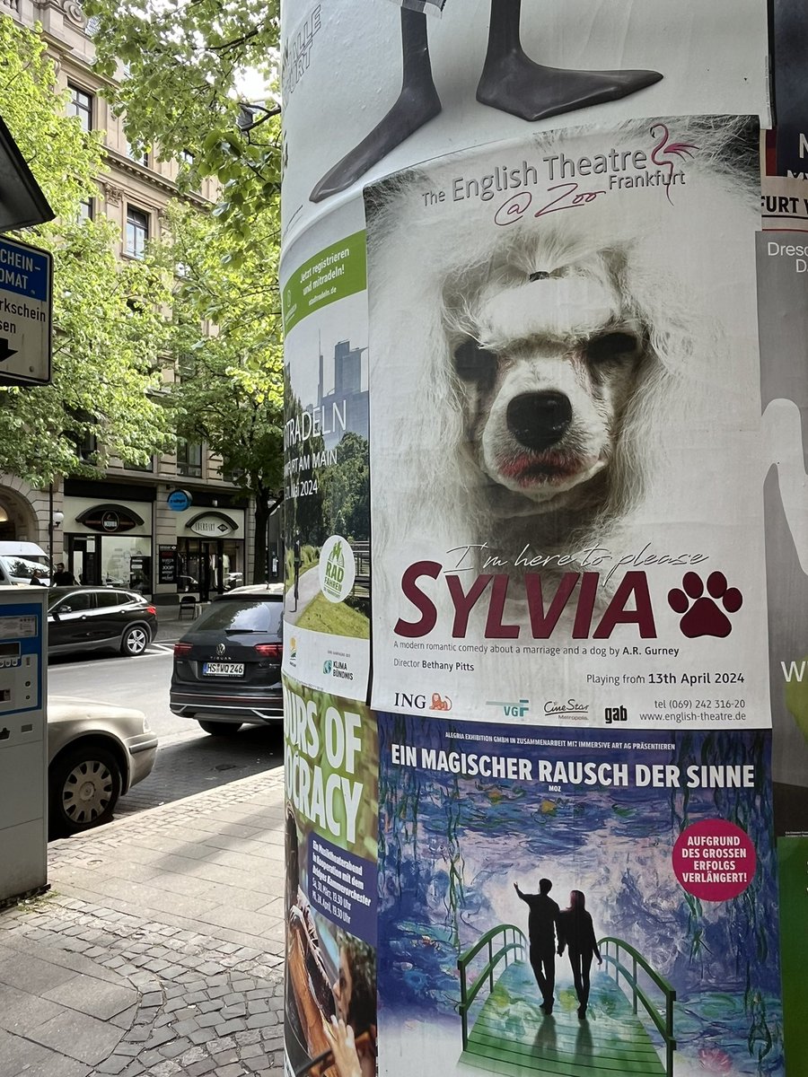 Back in Frankfurt for the press night of ‘Sylvia’ @TheETF - excited to see the first production in their temporary home at the ZOO.