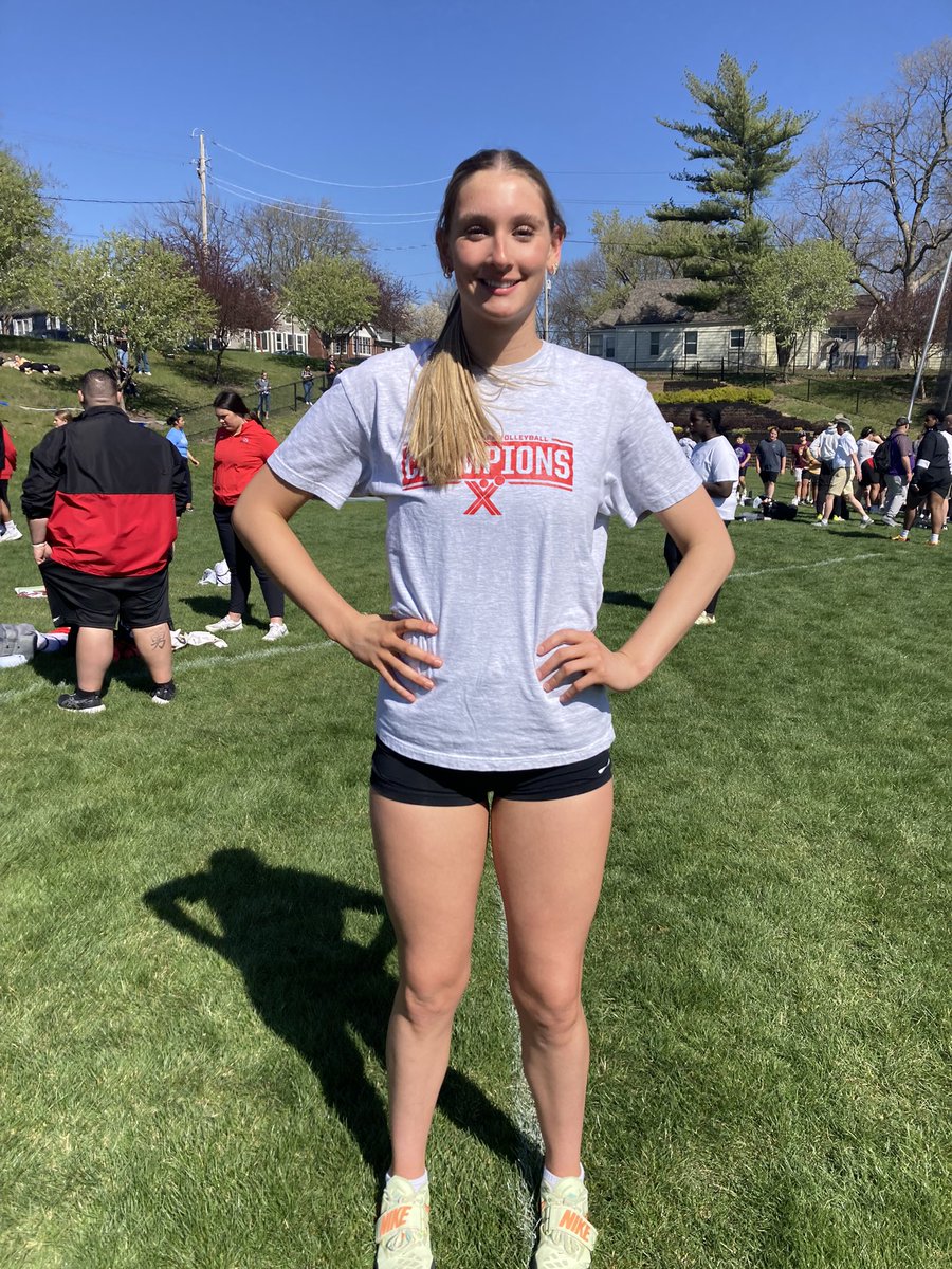 Kenzie Dean throws a season best 34’6” at the Jim Duncan meet this morning.