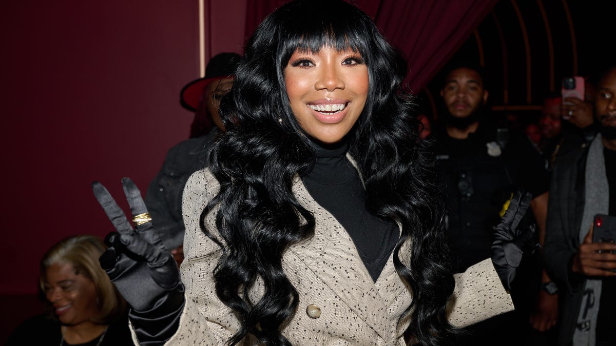 Brandy Norwood Dishes On Being Called That Name and Lots More dlvr.it/T5SVwD