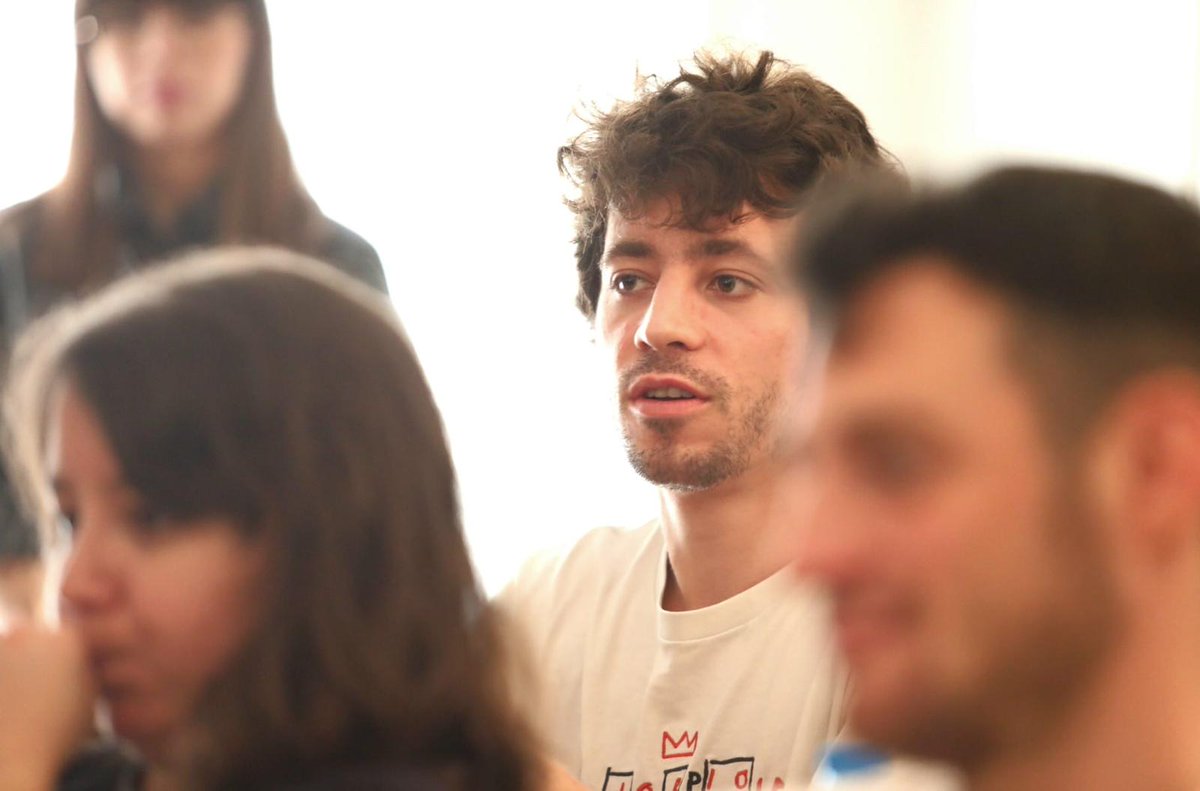 Editorial Almadía España tweet media