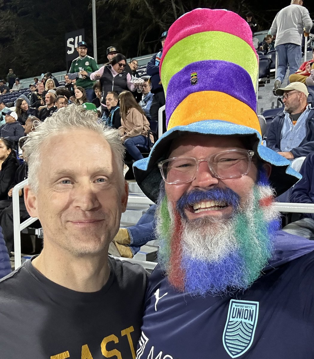 SuperFanDan831's tweet photo. @ThatEricAlper Much fun with @reeddiamond at two Monterey Bay FC home matches &amp; OUR AWAY WATCH PARTY AT THE PUB, TOO! 🫶#WeLoveYouDetectiveKellerman
#FletcherMaxwell
#VincentFranzen
#ClaudeNostromo
#DanielWhitehall
#DamienKarp
#JackVasser
#DetTerryCrowley
#SgtVirgilHoogesteger
#GaryFarrell😉 https://t.co/J8M68d8Qtw