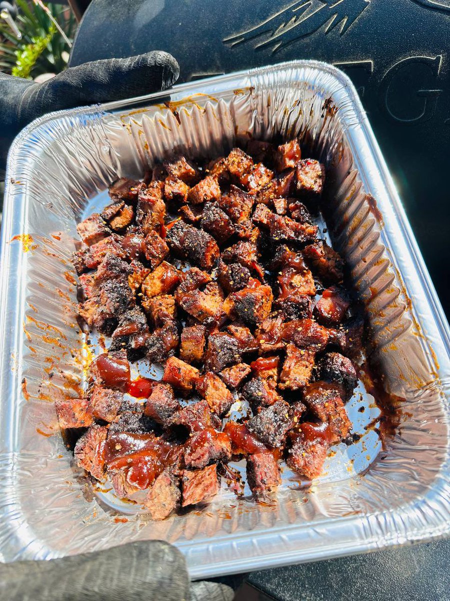 This MF went on last night and finished just in time for breakfast burnt ends!!! 🤤 @fitlifemama