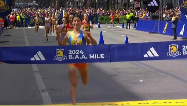 KRISSY GEAR WINS AGAIN!!! @BAA mile champ for the second year in a row!!