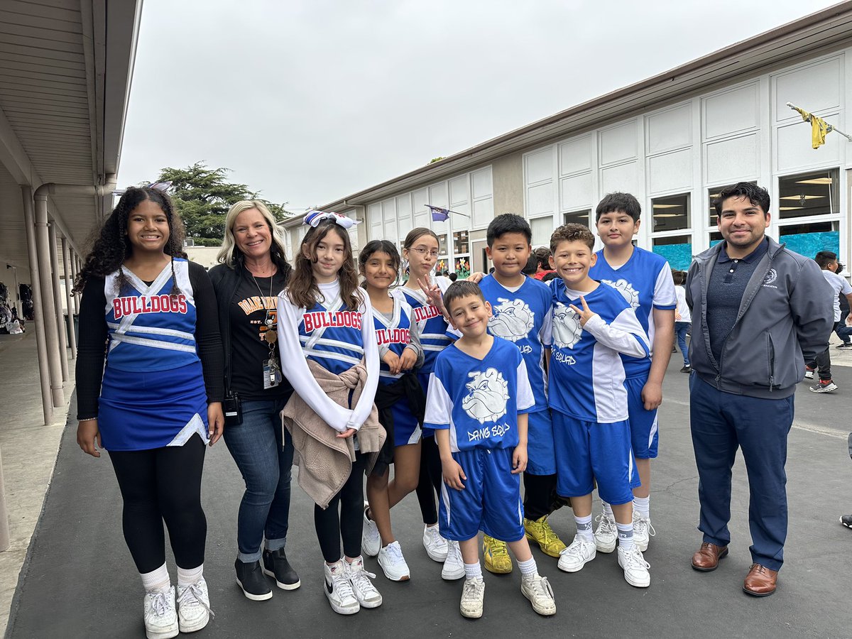 burbankabc's tweet photo. We had a wonderful visit from Board Member Noyola Friday. We had fun dancing at recess rallies, sharing our student learning, and walking our beautiful campus. @burbankabc @SSmithABCPIO https://t.co/buCYpTa67j