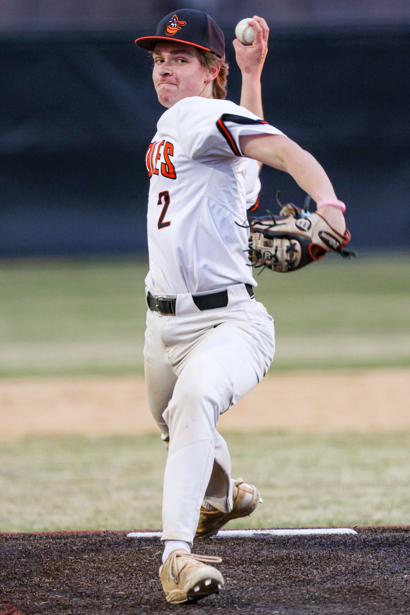 OsseoSports's tweet photo. Osseo Baseball wins the home opener 1-0 over Bloomington Jefferson last Thursday. Great pitching by Godfrey and Capra. Photos at https://t.co/WozkboelVQ.  @osseo_baseball @OSHorioles https://t.co/loiOY1CcwU