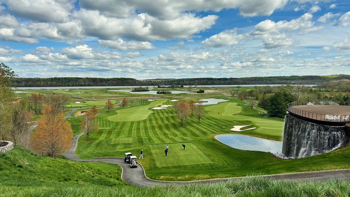 Picture perfect day for our opening day tournament at @trumpgolfdc. Blue skies, lush greens, some hefty winds and good company - what more could we ask for? Here’s to a season filled with great shots and memorable moments on the course. #openingday #trumpgolf #SpringGolf