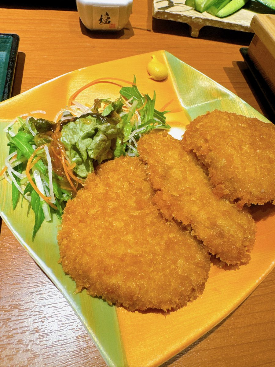 chapon_930's tweet photo. なんと❣️今日はひなちゃんを応援しに夕凪メンバーと参戦😆🌸
#本間日陽卒業コンサート

かわいくカッコよくてひなちゃんが誠実に向き合ってきた時間をひしひしと感じ尊敬とまらず感動大号泣でした😭
最高の瞬間に立ち会わせて頂きました。
本当に感謝です😢🎀

ひとまずはお疲れ様会を開かなきゃです🥳 https://t.co/8JuXCKD1pw