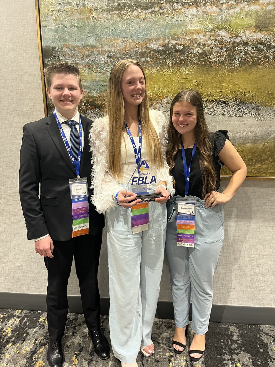 lakeview_fbla's tweet photo. They did it! Hunter, Lexi, &amp; Brooklynn are heading to nationals in Community Service Project placing 3rd! 👏 #lakeviewvikes https://t.co/K5YY5EE3OD
