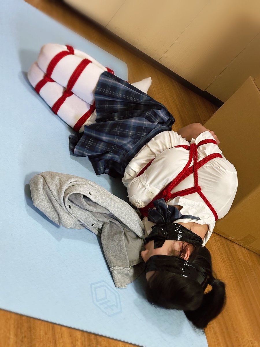 close_rope's tweet photo. 绳缚记录0413part 1
#绳缚 #绳艺 #捆绑 #bondage https://t.co/e9mE94EP0E