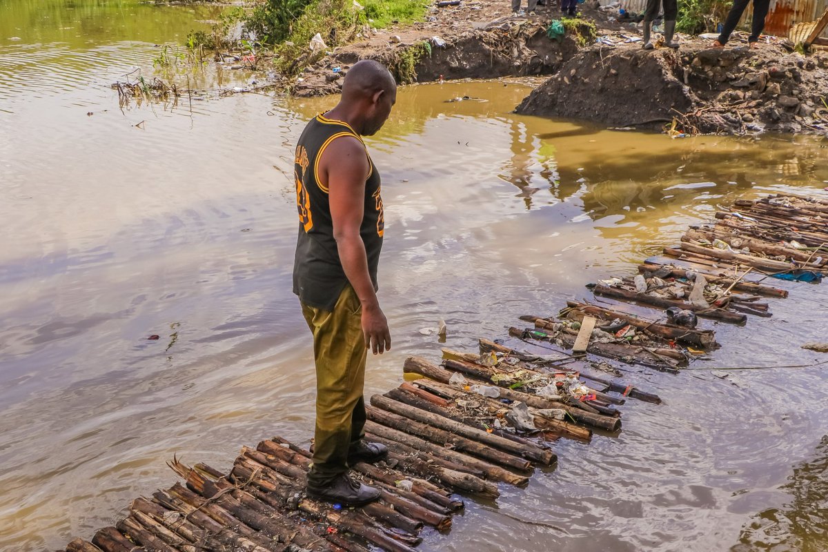 Some parts of Nairobi County were hit by heavy rainfall last night, resulting in flash floods across areas like Kibra, Viwandani, Mukuru Kwa Njenga, and Mukuru Kwa Reuben. Our emergency responders are actively assessing the damage and its impact on households. The @MeteoKenya…