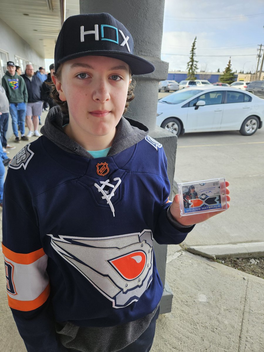 Happy National Hockey Card Day! 
Shout out to Luke and the rest of the staff at @HobbySpotAndQCB for the first hit of the day! Shops not even open yet and the madness has begun! @UpperDeckSports @SHOWYOURHITS 
#nhcd #thehobby
