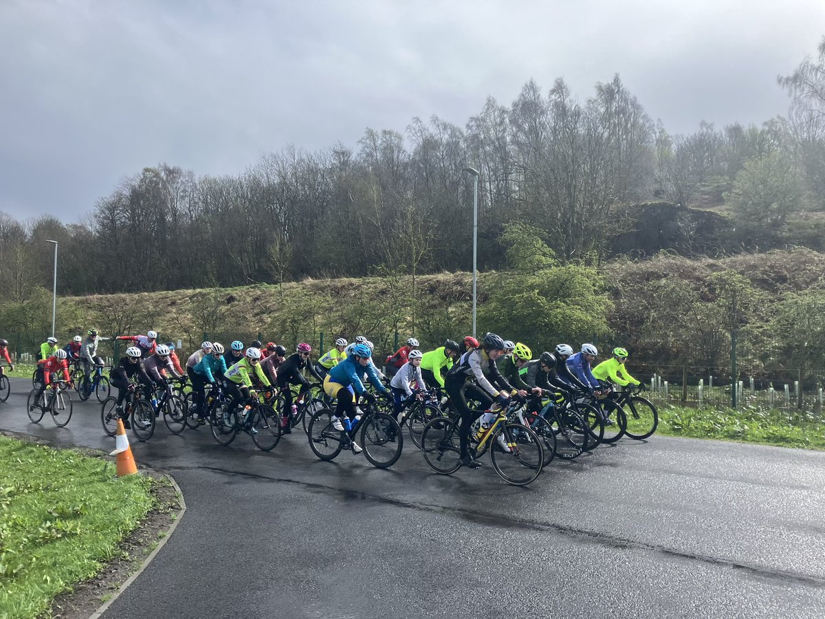 Cheers <a href="/camerooney_/">Cameron Mason</a>  showing up in the wind and rain for todays <a href="/ScottishCycling/">Scottish Cycling</a> RACE session at West Lothian Cycle Circuit, having a chat, riding and inspiring the next group of Scottish riders