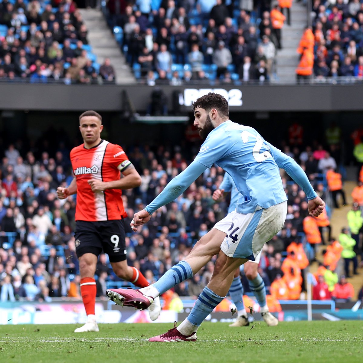 Man City have left no crumbs with 5 goals 🖐️💥