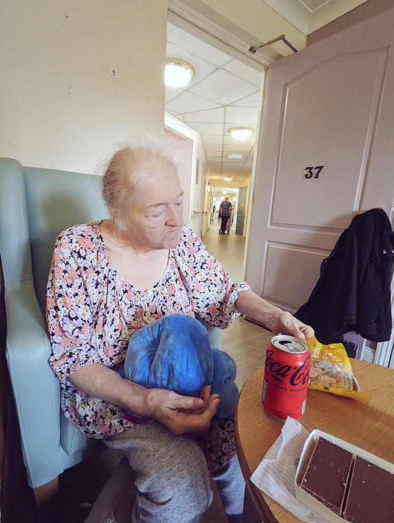 Care home Saturdays, featuring jelly babies 💕