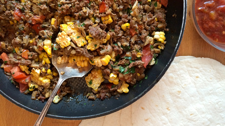 Reducing fat is easy if you bulk up with vegetables. In this meat mixture, mushrooms add volume and fibre with great flavour to change up your taco filling. 🌮🌽 This weekend, try this mushroom and beef taco recipe for lunch or dinner! bit.ly/4avAjiZ