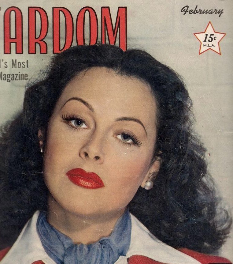 Kick back and enjoy a good magazine … or a cover at least😍#HedyLamarr