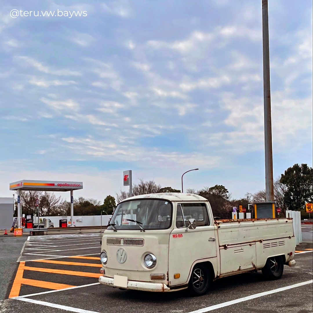 Old-School Saturday! ⏮️🚐 If you have an Old-School Dub, show us a photo in the comments below! ⬇️ The older the better...😎👀