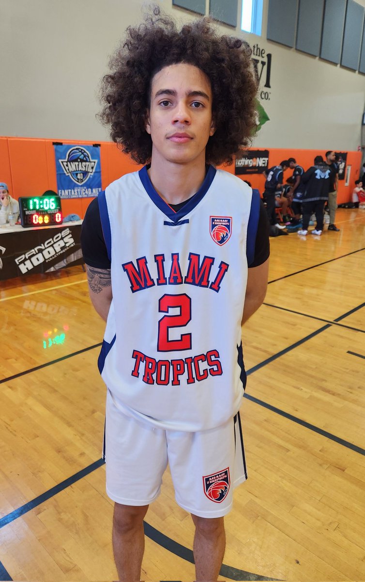 2024 @thefantastic40 presented by @FCPPangos & @Spalding Notes: 6-3 2024 Engel Gutierrez (ABF Academy/Hialeah FL) is a savvy ballhandler with crafty scoring skills. Dominican guard needs to go JC route & would be a great national JC recruit @FrankieBur @JucoRecruiting