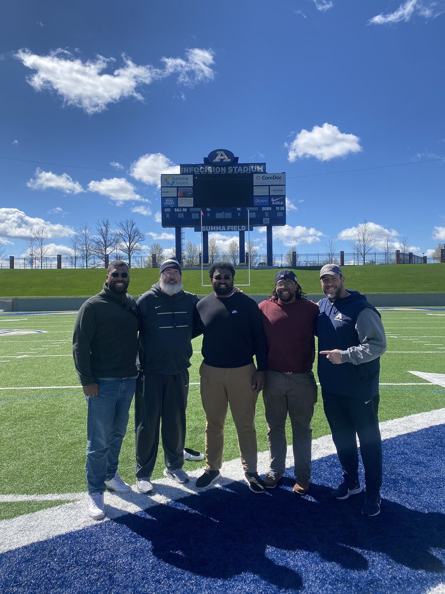 Awesome to have @FORDHAMFOOTBALL alumni (Garrick Mayweather, Justin Vaughn and Al Washington) visit @ZipsFB for Spring Ball Scrimmage #1 and share some thoughts with the team. Extremely proud of these guys. Great players and even better people.